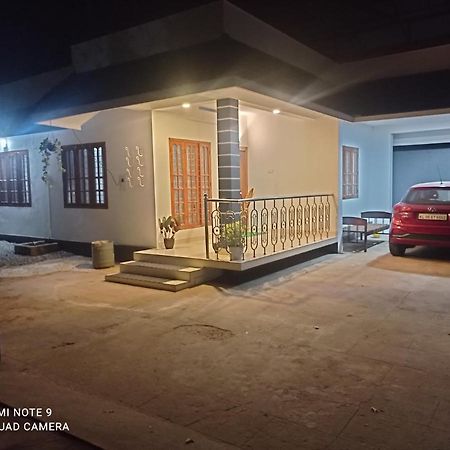 דירות טקאדי Fab House מראה חיצוני תמונה